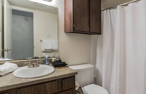 Midland Apartamento | Newly Renovated Midland Suite