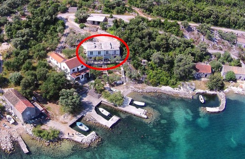 Putnikovic Apartamento | Apartamento de una habitación en la playa Zuronja, Peljesac (A-10137-b)
