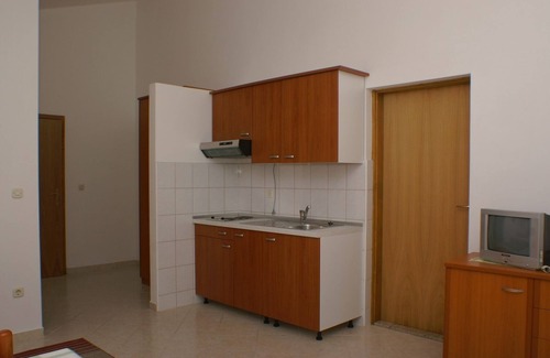 Bratus Apartamento | One bedroom apartment with terrace and sea view Bratus, Makarska (A-2627-a)