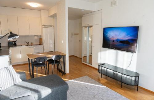 Jyvaskyla Apartamento | One bedroom apartment by the lake with large balcony
