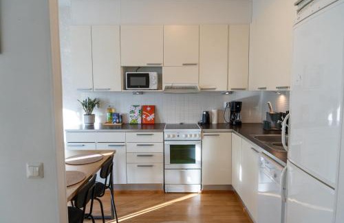 Jyvaskyla Apartamento | One bedroom apartment by the lake with large balcony