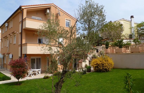 Vinkuran Apartamento | Apartamento de una habitación con una terraza Vinkuran, Pula (A-21016-a)