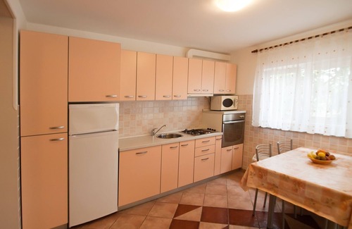 Vinkuran Apartamento | Apartamento de una habitación con una terraza Vinkuran, Pula (A-21016-b)