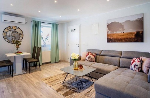 Seliste Dreznicko Apartamento | One bedroom apartment with terrace Seliste Dreznicko, Plitvice (A-21127-a)
