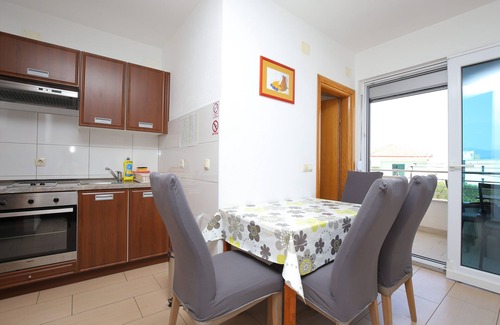 Slatine Apartamento | Apartamento de una habitación con balcón y vista al mar Slatine, Ciovo (A-24266-d)