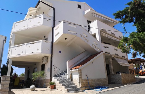 Kustici Apartamento | Apartamento de una habitación en la playa Zubovici, Pag (A-23921-e)