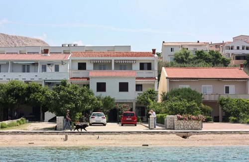 Metajna Apartamento | Apartamento de una habitación en la playa Metajna, Pag (A-6486-c)