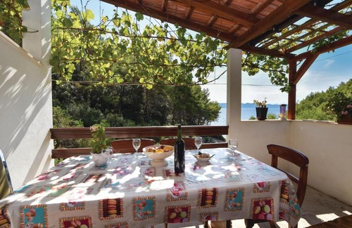 Bogomolje Apartamento | One-Bedroom Apartment in Bogomolje