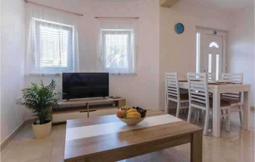 Komarna Apartamento | One-Bedroom Apartment In Komarna