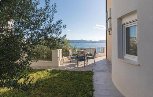 Komarna Apartamento | One-Bedroom Apartment In Komarna