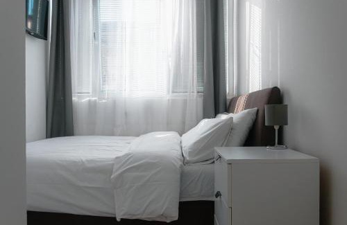 Velji Vinogradi Apartamento | One-Bedroom Apartment in the Center of Budva on a Quiet Street 5 Minutes to the Beach