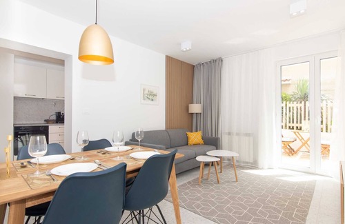 Portoroz Apartamento | One Bedroom Apartment with terrace Rose Garden