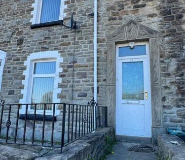 Castle Apartamento | One Bedroom Apartment - Swansea Centre & Train stn