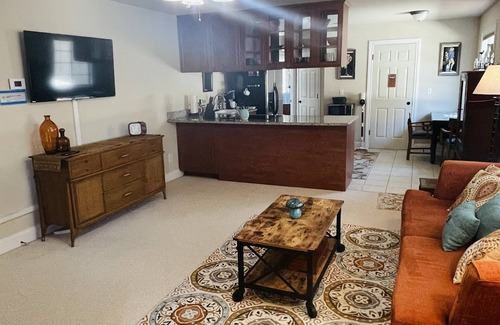 Livermore Apartamento | One bedroom apartment w/ private entrace