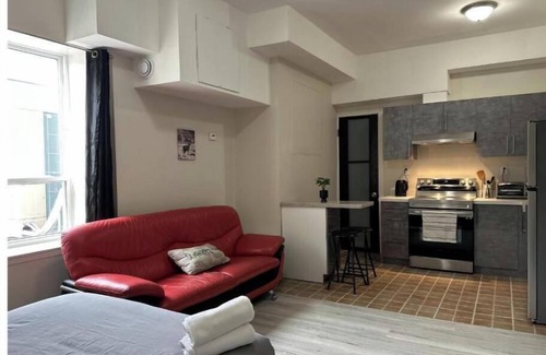 Durham Region Apartamento | One-Bedroom Apartment with City View