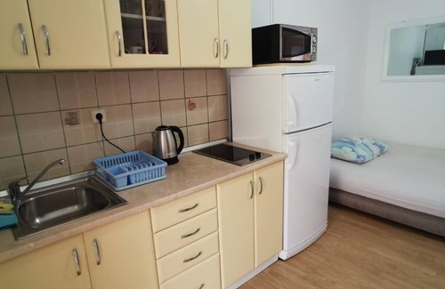 Zivogosce Apartamento | Apartamento de una habitación con terraza y vista al mar Zivogosce - Mala Duba, Makarska (A-18626-c)