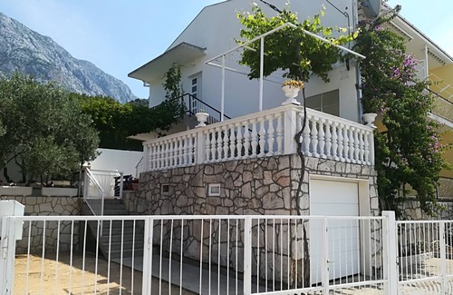 Zivogosce Apartamento | Apartamento de una habitación con terraza y vista al mar Zivogosce - Mala Duba, Makarska (A-18626-c)