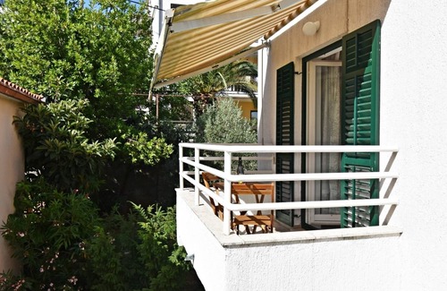 Rabac Apartamento | Apartamento de una habitación con un balcon Rabac, Labin (A-17739-a)