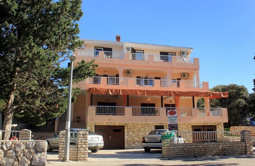 Mandre Apartamento | Apartamento de una habitación con terraza y vista al mar Mandre, Pag (A-3557-a)