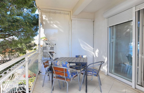 Stanici Apartamento | Apartamento de una habitación con terraza y vista al mar Balica Rat, Omis (A-20494-b)
