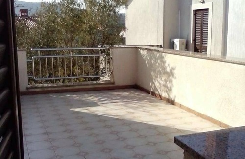 Cres Apartamento | Apartamento de una habitación con una terraza Cres (A-12609-b)