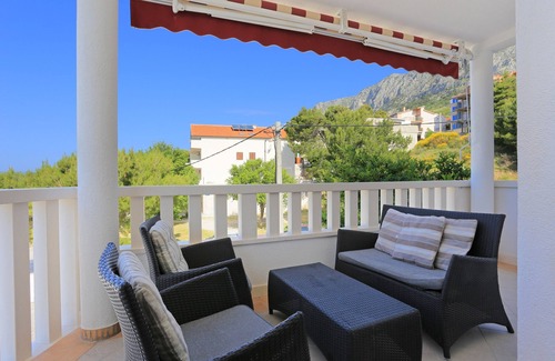 Lokva Rogoznica Apartamento | Apartamento de una habitación con terraza y vista al mar Lokva Rogoznica, Omis (A-13226-b)
