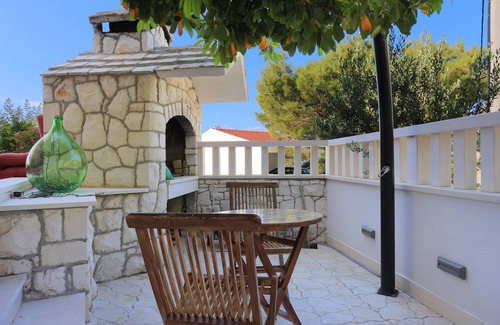 Lokva Rogoznica Apartamento | Apartamento de una habitación con terraza y vista al mar Lokva Rogoznica, Omis (A-13226-b)
