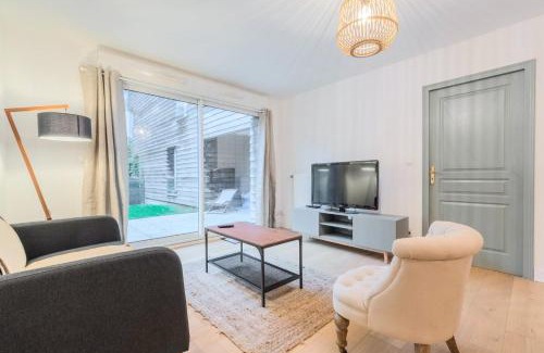 Croix Apartamento | One bedroom apartment with parking & terrace
