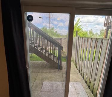 Churchill Meadows Casa | One Bedroom Basement Appartment