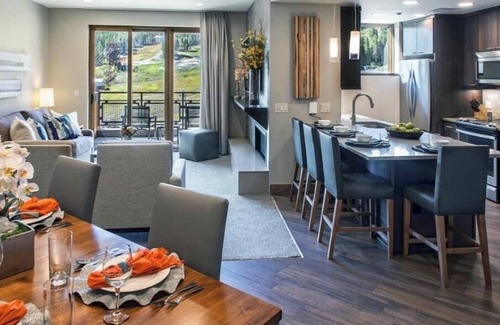 Boulder Ridge Apartamento | ONE BEDROOM "BRECK": True ski-in/ski-out directly on peak 8 lifts, ski-school!