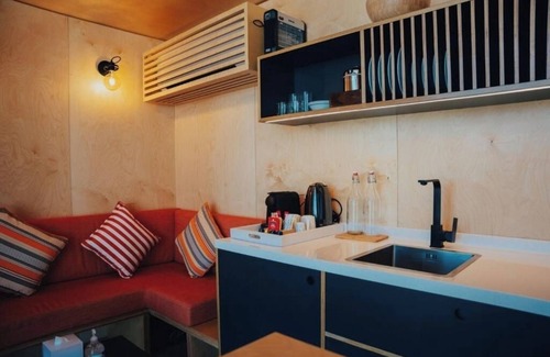 Al Mirfa Cabina | One Bedroom Cabin Near Al Mugheirah Bay Abu Dhabi