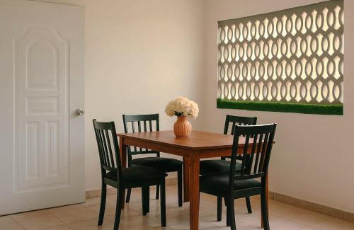 Santo Domingo Este Casa | One bedroom,central location Wifi&Ac