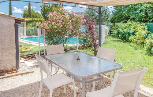 Aubignan Casa | One-Bedroom Holiday Home In Aubignan