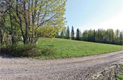 Mullsjo Casa | One-Bedroom Holiday Home In Habo