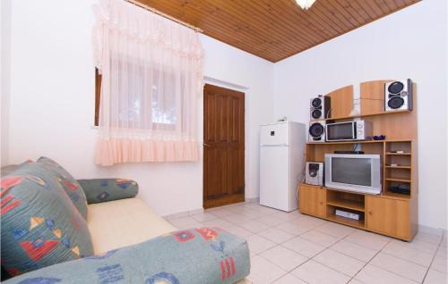 Kneza Casa | One-Bedroom Holiday Home In Kneze