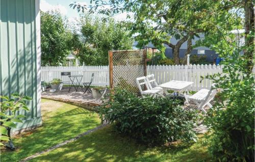 Jonkoping Casa | One-Bedroom Holiday Home In Jonkoping