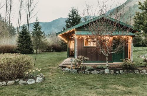 Maple Falls Casa | One-Bedroom House