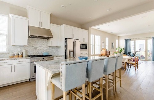 Milpitas Casa | Casa nueva de lujo de 4 habitaciones en Silicon Valley