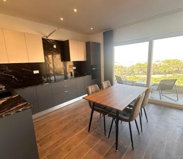 Ta' Pennellu Casa | One Bedroom in New Apt Mellieha- Blue Room 2