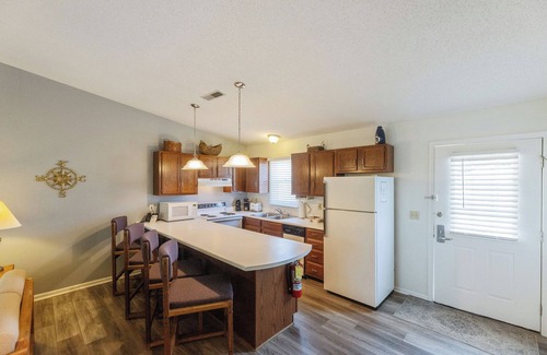 Grand Rivers Condominio | One Bedroom Marina View Condo