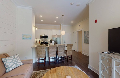 King City Condominio | One bedroom condo w/ pool in the SSI Village area Unit 2206