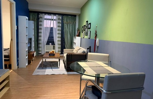 Downtown Apartamento | One Bedroom with Balcony City view