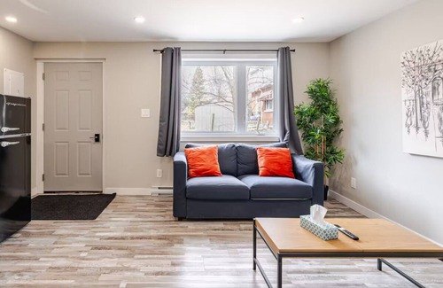 Bridgeport West Apartamento | One Bedroom with Free Wifi and Parking