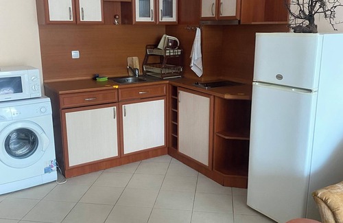 Burgas Apartamento | One-bedroom with pool view 300 from the beach 303