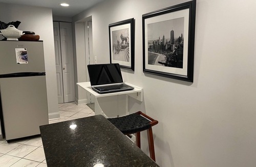 Mid-North District Apartamento | A media cuadra de Lincoln Park y el zoológico