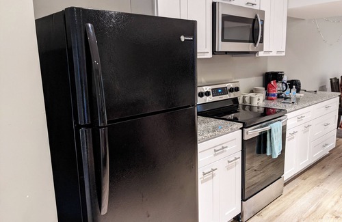 Conestee Casa | One BR Basement Apartment W/Fully Equipped Kitchen
