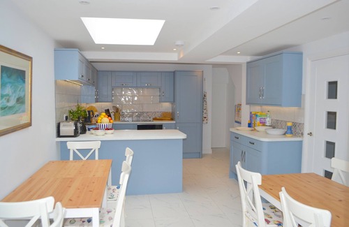 Aberdaron Cabaña | ONE DOLFOR, pet friendly, luxury holiday cottage in Aberdaron