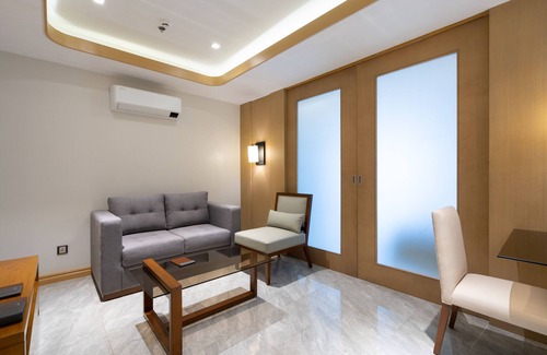 Balibago Hotel | One Euphoria Luxe Hotel