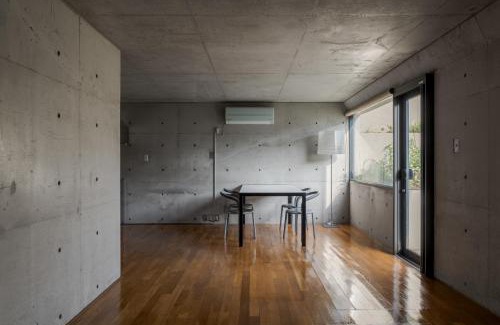 Ikoma Apartamento | One Floor Designed by Architect Tadao Ando