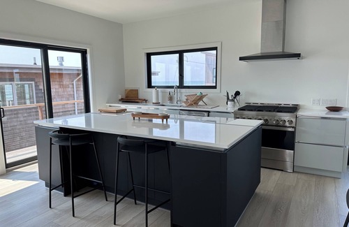 Ocean Bay Park Casa | One House from The Ocean - New Construction - 4 Bedroom - Ocean Bay Park